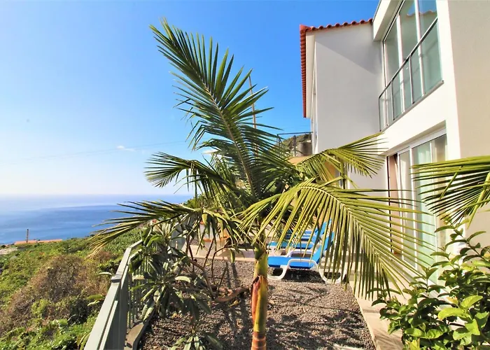 Farious A * Arco da Calheta (Madeira)