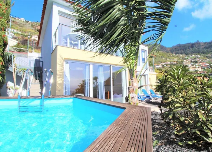 Villa Farious A Arco da Calheta (Madeira)