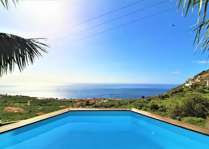 Farious A Arco da Calheta (Madeira)